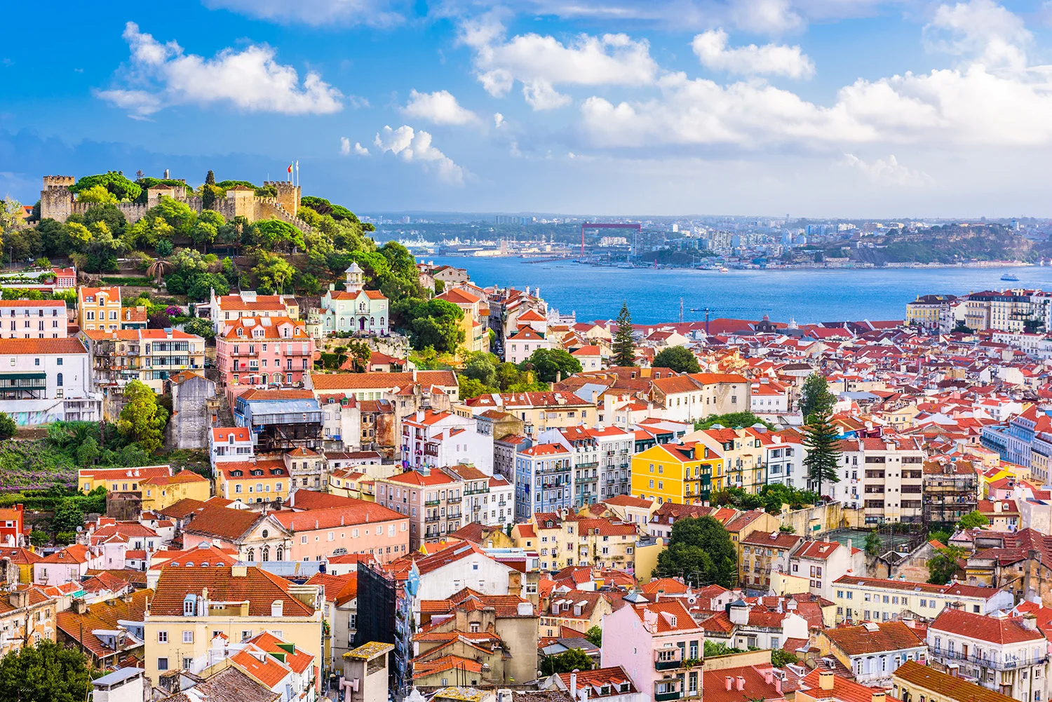 Fly from Toronto, Canada to Lisbon, Portugal for only $413 CAD round-trip